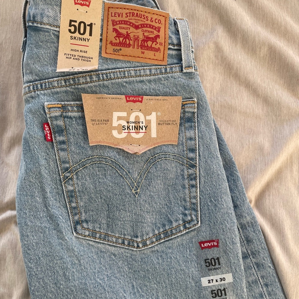 Levi’s 501 skinny jeana